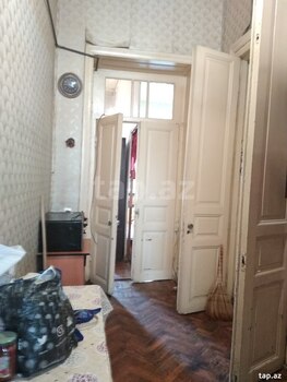 Həyət evi kirayə verilir, 28 May m.