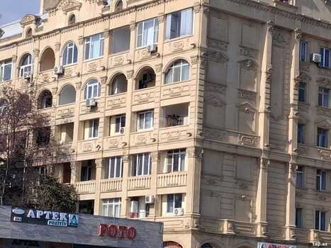 2-otaqlı mənzil, D.Əliyeva küç., 70 m²