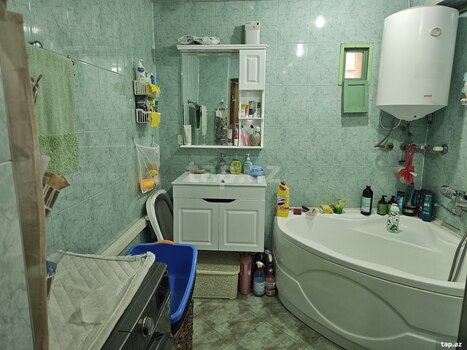 2-otaqlı mənzil, D.Əliyeva küç., 70 m²