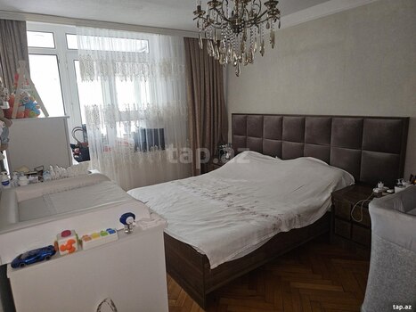 2-otaqlı mənzil, D.Əliyeva küç., 70 m²
