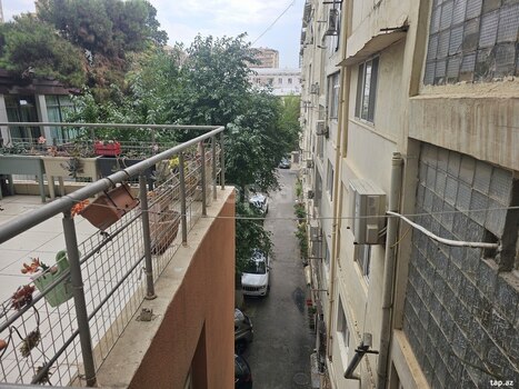 2-otaqlı mənzil, D.Əliyeva küç., 70 m²