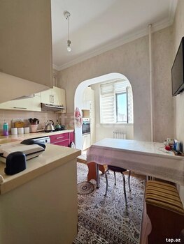 4-otaqlı mənzil, Məhəmməd Xiyabani küç., 120 m²