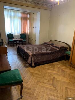 4-otaqlı mənzil kirayə verilir, Parlament pr., 100 m²