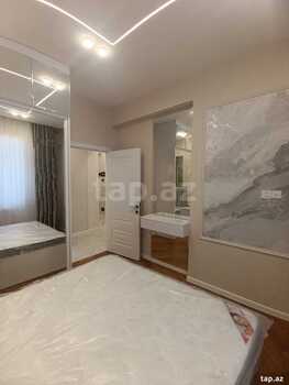 2-otaqlı yeni tikili, Şah İsmayıl Xətai m., 75 m²