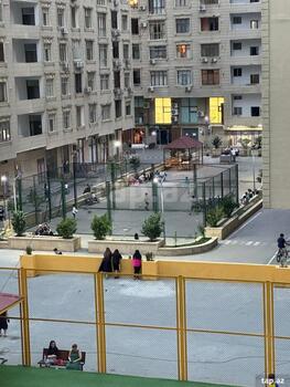 2-otaqlı yeni tikili, İnşaatçılar m., 90 m²