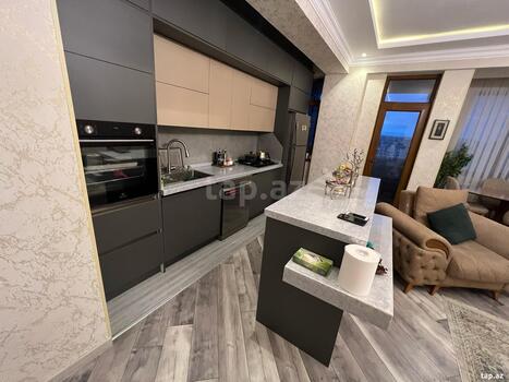 2-otaqlı yeni tikili, İnşaatçılar m., 90 m²