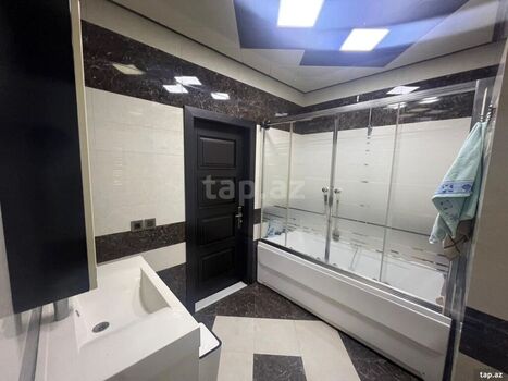 3-otaqlı yeni tikili, H.Zərdabi küç., 136 m²