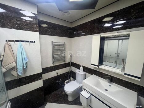 3-otaqlı yeni tikili, H.Zərdabi küç., 136 m²
