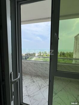 2-otaqlı yeni tikili, 28 May küç., 90 m²