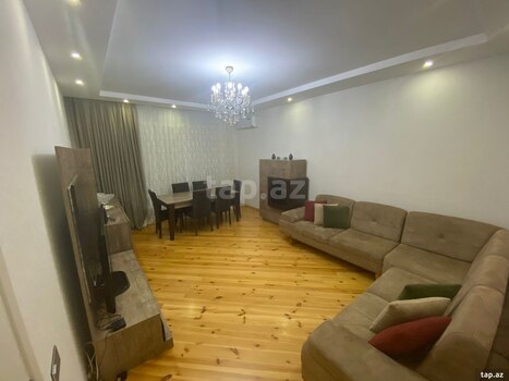 Həyət evi, Saray qəs.