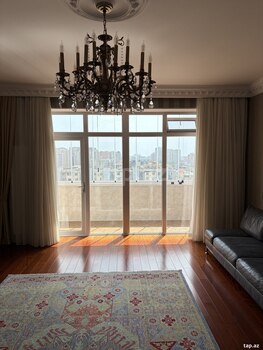 4-otaqlı yeni tikili, Həsən Əliyev küç., 144 m²