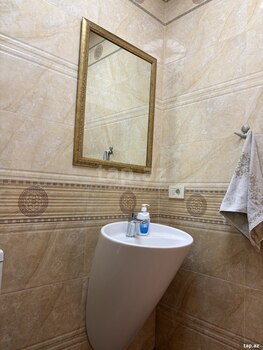 4-otaqlı yeni tikili, Həsən Əliyev küç., 144 m²