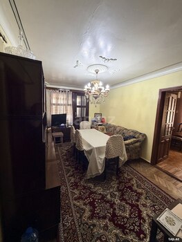 3-otaqlı mənzil, Z. Xəlilov küç., 42.5 m²