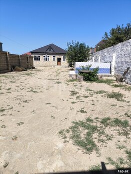 Bağ evi, Novxanı qəs.