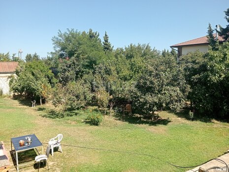 Bağ evi, Novxanı qəs.
