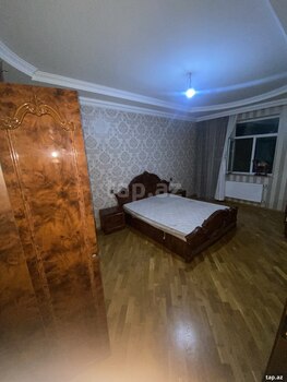 Həyət evi kirayə verilir, Saray qəs.