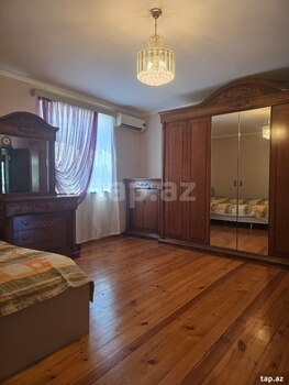 Bağ evi, Novxanı qəs.