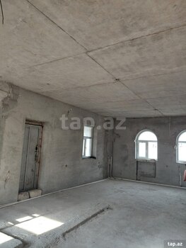 Villa, Qara Qarayev m.