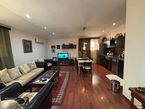4-otaqlı mənzil, İnşaatçılar pr., 110 m²