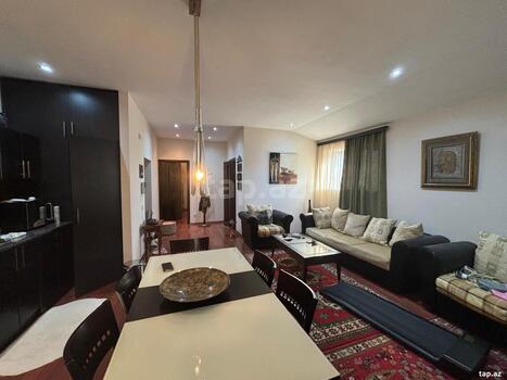 4-otaqlı mənzil, İnşaatçılar pr., 110 m²