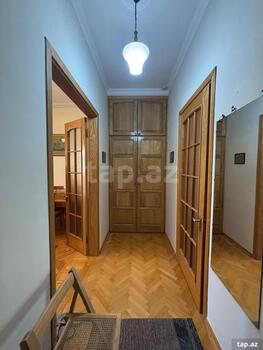 4-otaqlı mənzil, İnşaatçılar pr., 110 m²