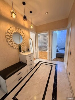 4-otaqlı mənzil, Gülarə Qədirbəyova küç., 110 m²