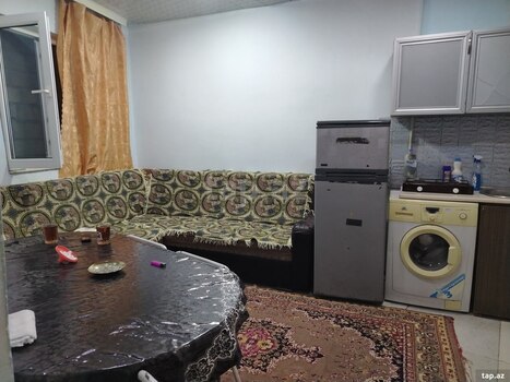 Həyət evi kirayə verilir, E.Akademiyası m.