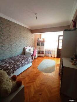5-otaqlı mənzil, Gənclik m., 110 m²