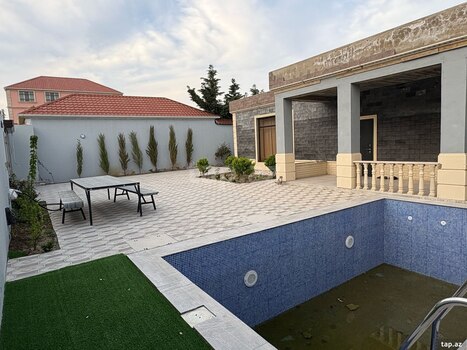 Bağ evi, Novxanı qəs.