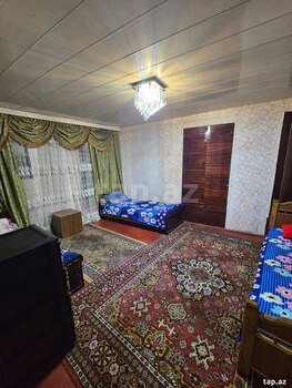 Həyət evi kirayə verilir, Elmlər Akademiyası m.
