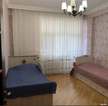 2-otaqlı mənzil kirayə verilir, İnşaatçılar m., 52 m²