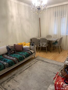 2-otaqlı mənzil kirayə verilir, M.Əcəmi m., 50 m²