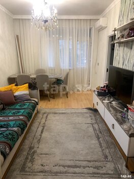 2-otaqlı mənzil kirayə verilir, M.Əcəmi m., 50 m²