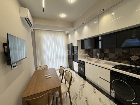 3-otaqlı yeni tikili kirayə verilir, Ayaz İsmayılov küç., 110 m²