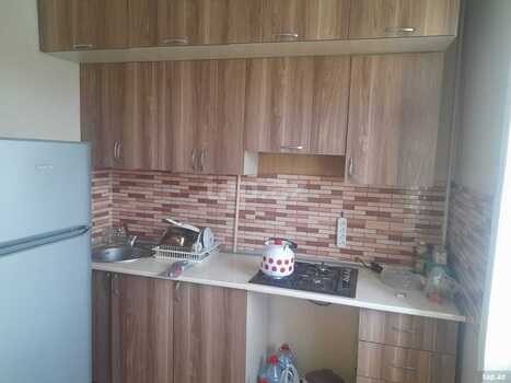4-otaqlı mənzil kirayə verilir, Şamaxı ş., 100 m²