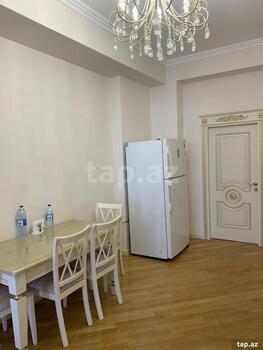 3-otaqlı yeni tikili kirayə verilir, Xətai r., 150 m²