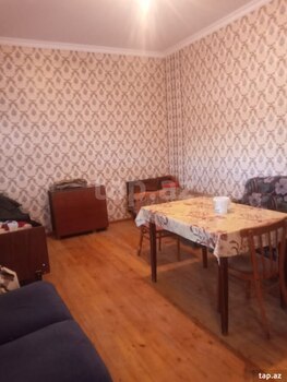 2-otaqlı mənzil kirayə verilir, Gəncə ş., 60 m²