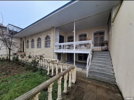 Həyət evi, Şəki ş.
