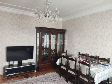 4-otaqlı mənzil kirayə verilir, Rövşən Hüseynov küç., 110 m²