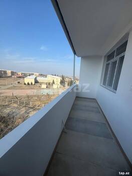 2-otaqlı mənzil kirayə verilir, Gəncə ş., 80 m²