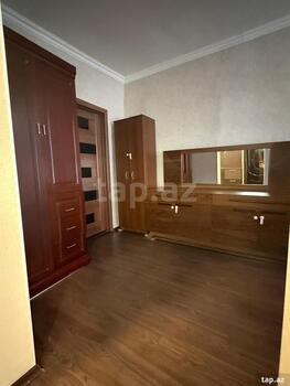 4-otaqlı mənzil kirayə verilir, 28 May m., 120 m²