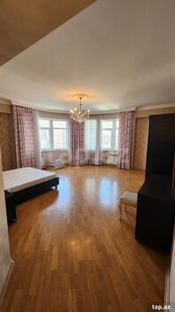 4-otaqlı yeni tikili, Nərimanov r., 169 m²