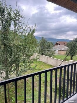 Villa, Quba r.