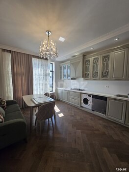 Villa, Qəbələ r.