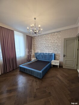 Villa, Qəbələ r.