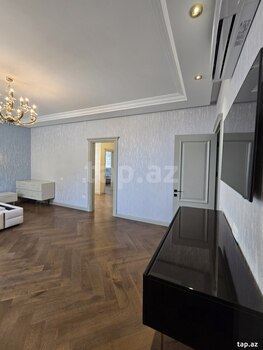 Villa, Qəbələ r.
