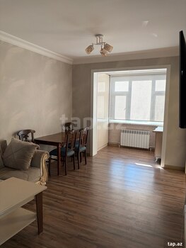 2-otaqlı mənzil kirayə verilir, H. Seyidzadə küç., 50 m²
