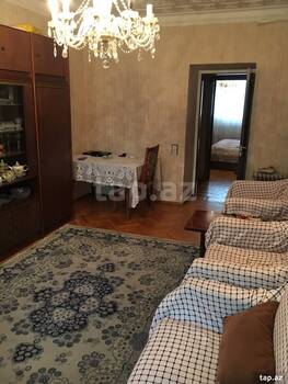 3-otaqlı mənzil, İzzət Nəbiyev küç., 80 m²