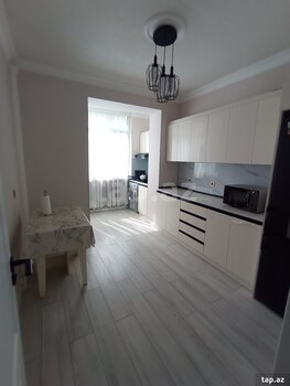 4-otaqlı mənzil, Gəncə ş., 98 m²