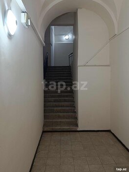 3-otaqlı mənzil, 28 May m., 82 m²